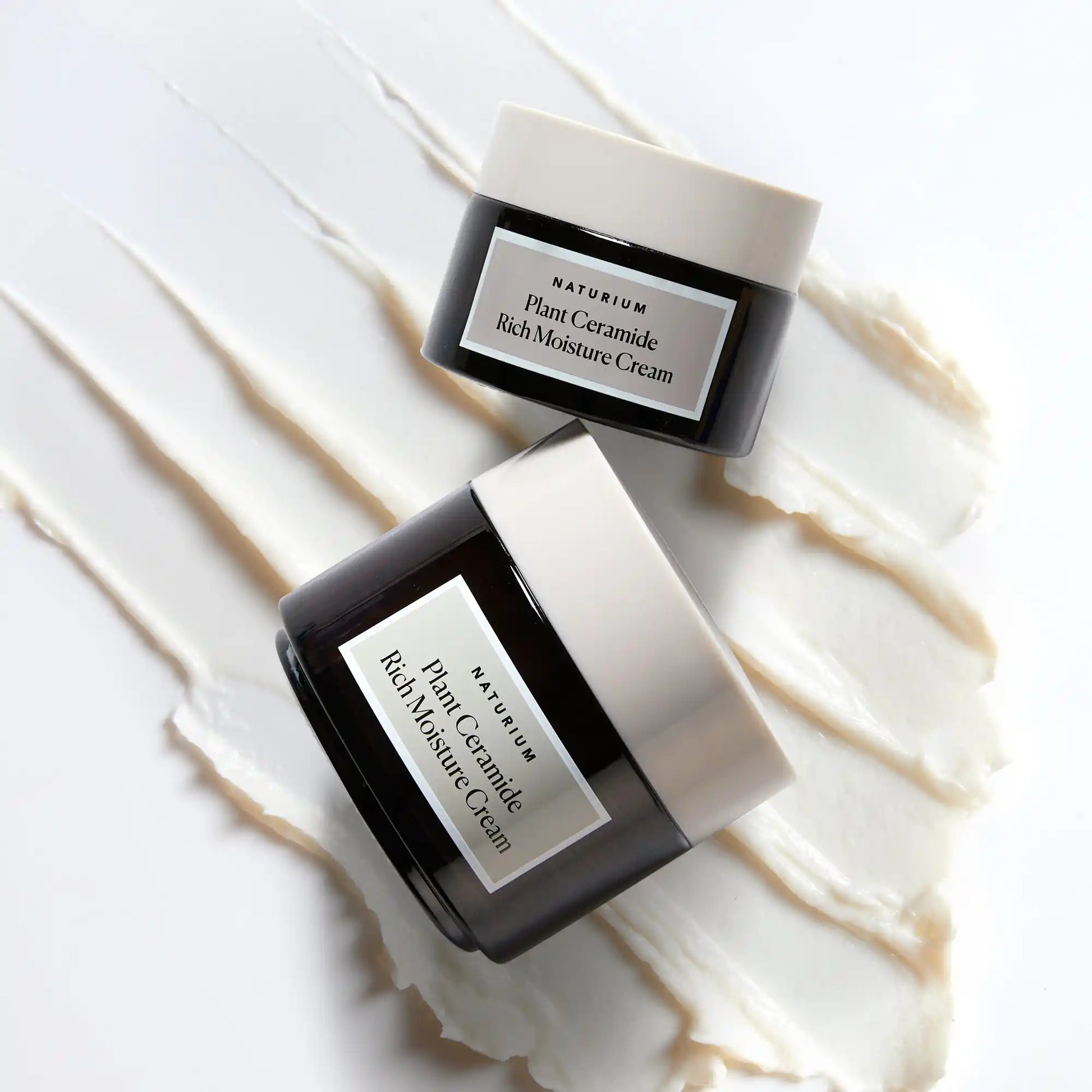 plant-ceramide-rich-moisture-cream-jumbo-n0 11_18_2021_Naturium0575-crop.webp