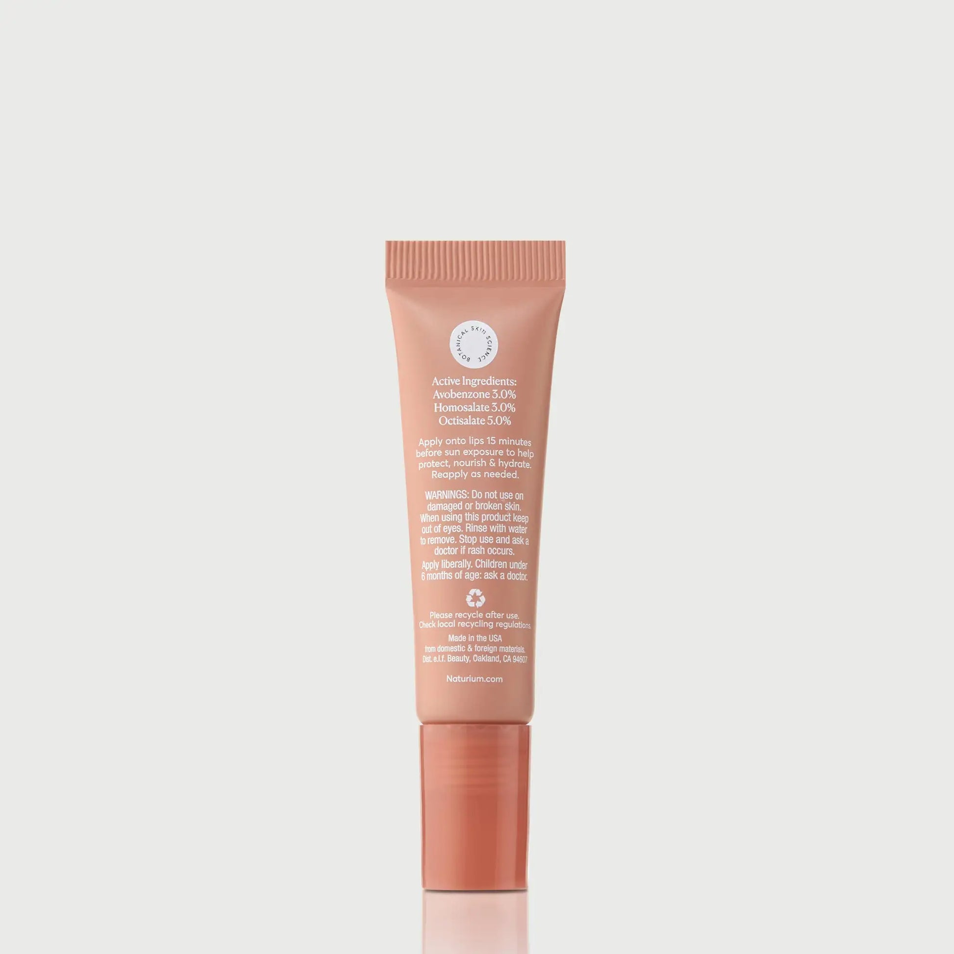 phyto-glow-lip-balm-spf-45-getaway-f7 NATR-10126_PhytoGlow_SPF_Getaway_primary_capon_back_bonebkgd_1.webp