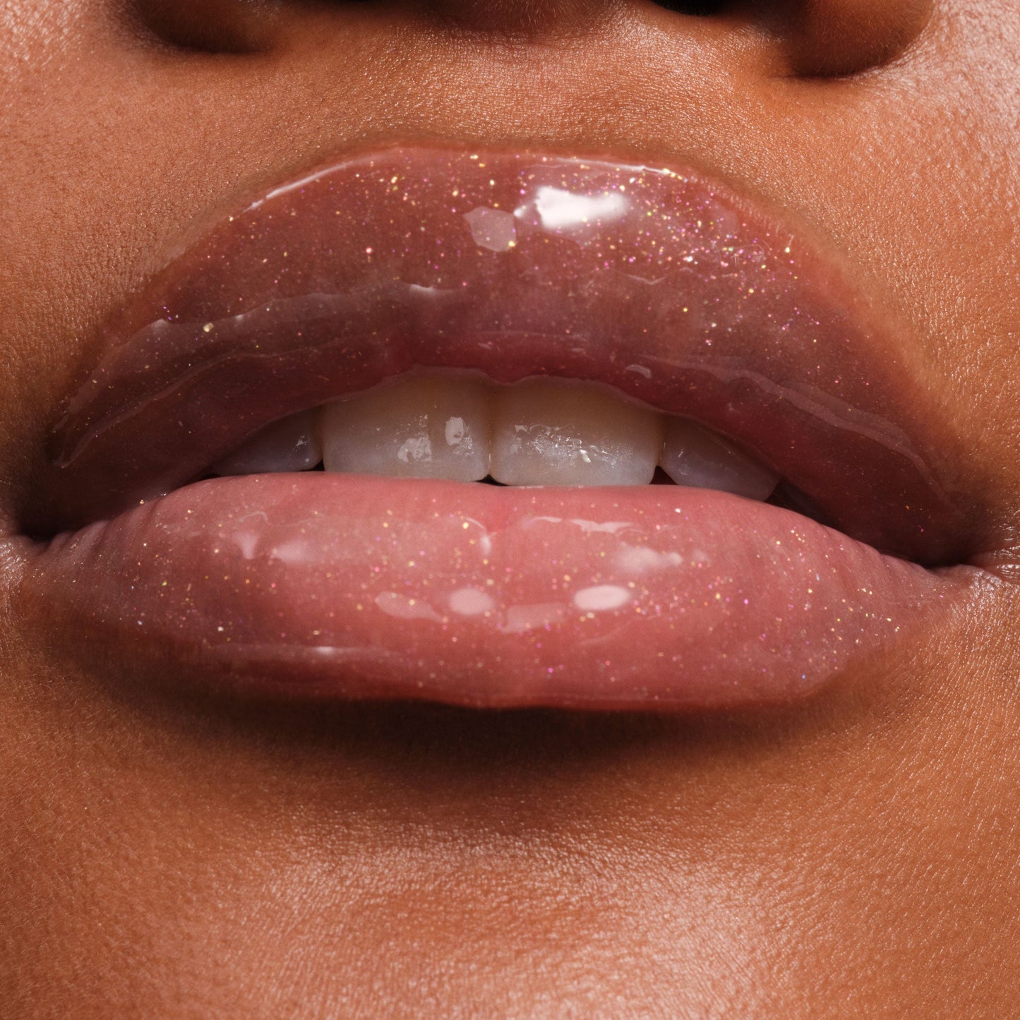 phyto-glow-lip-balm-shimmer-stardust-t4 NATR-10131-Phyto-Glow-Lip-Hover-Stardust.jpg