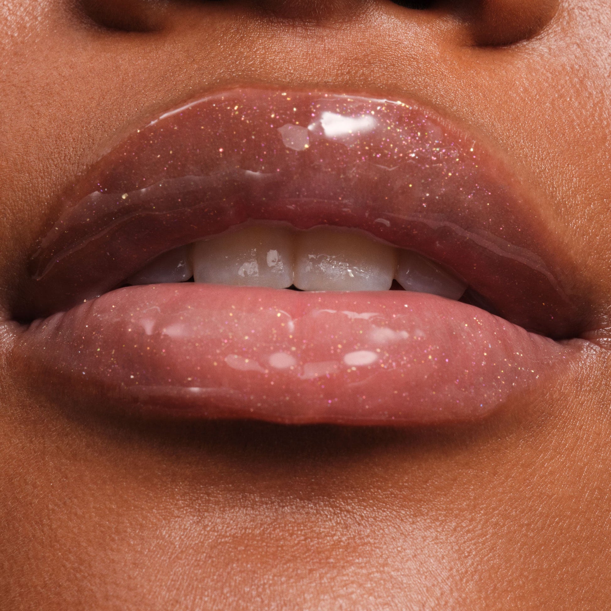 phyto-glow-lip-balm-shimmer-stardust-t4 NATR-10131-Phyto-Glow-Lip-Hover-Stardust.jpg