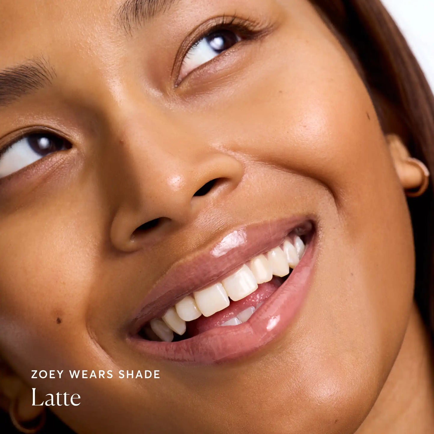 phyto-glow-lip-balm-latte-l4 NATR-60110-Alt-Images-Phyto-Glow-Lip-Balm-Latte-04.webp