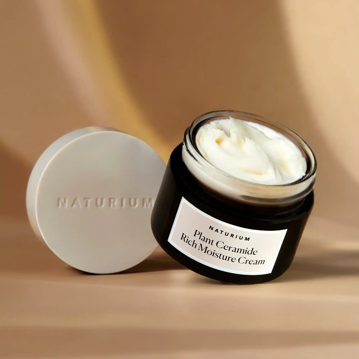 plant-ceramide-rich-moisture-cream-e6 plantceramide_0154-crop_1.webp